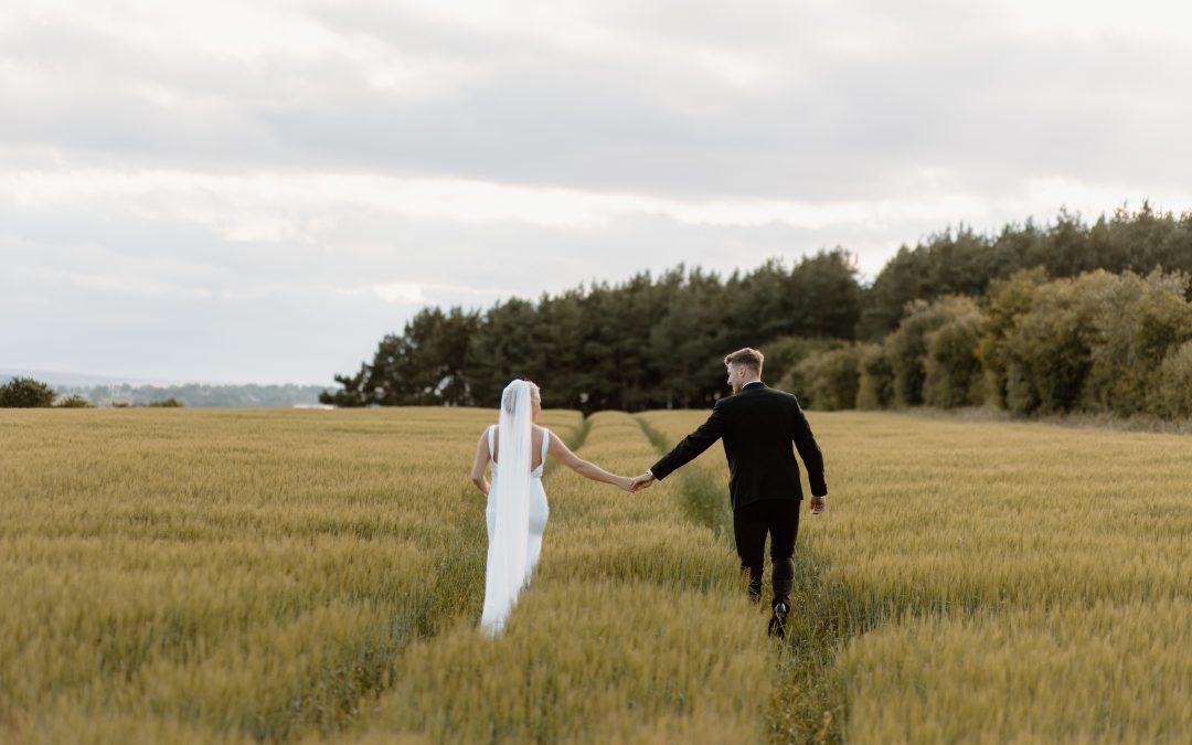 Emily & Nathan – Healey Barn Wedding Photography
